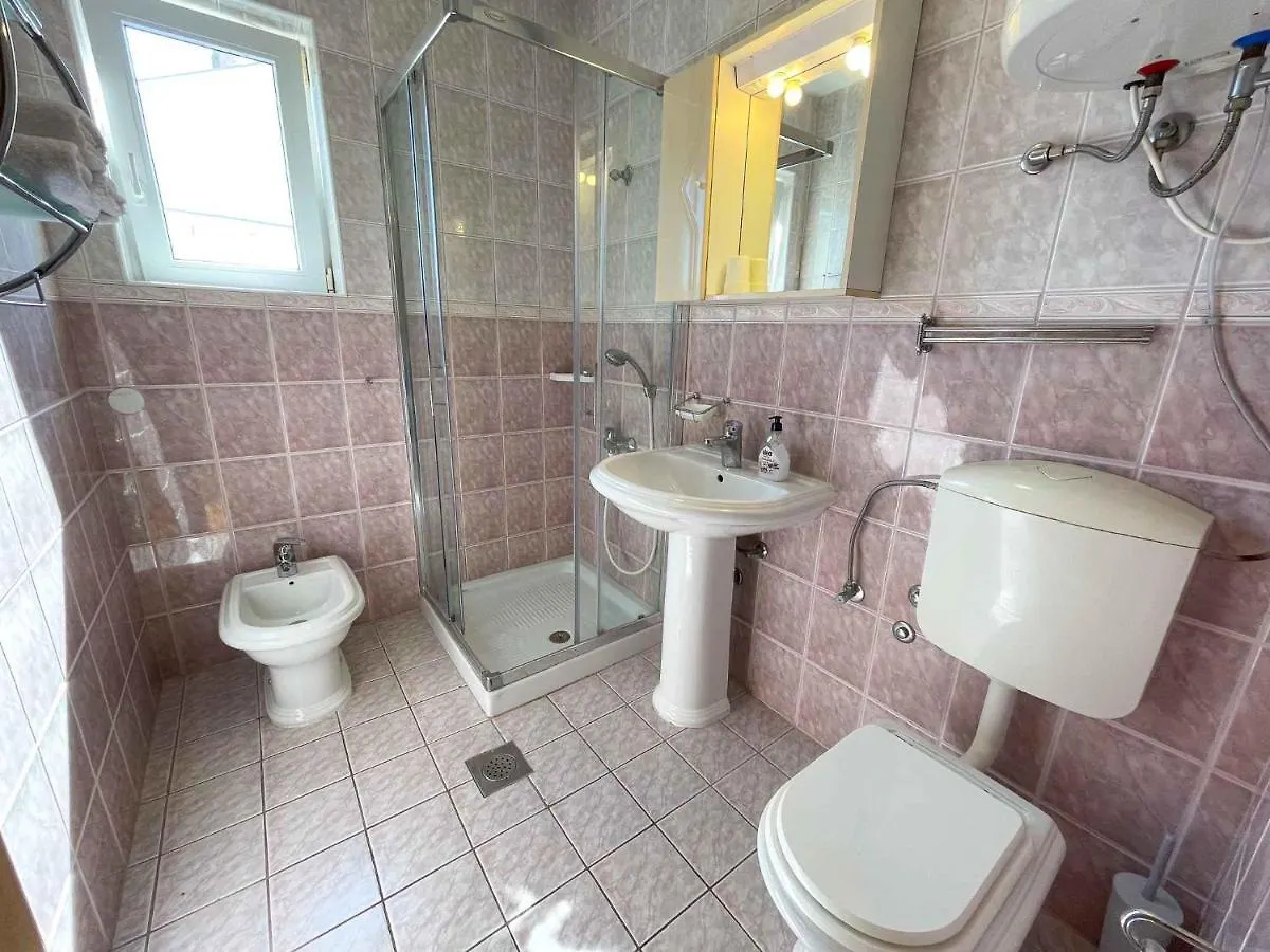 Apartments In Jadranovo 42067 Croatia