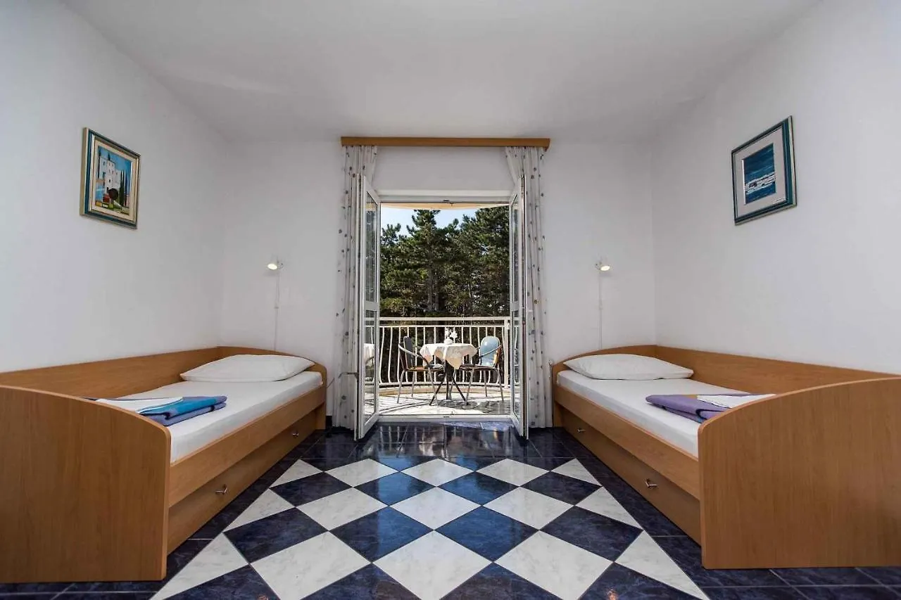 Apartments In Jadranovo 42067 Croatia