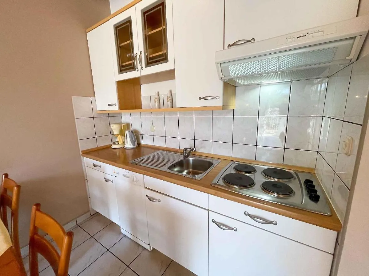 Apartments In Jadranovo 42067
