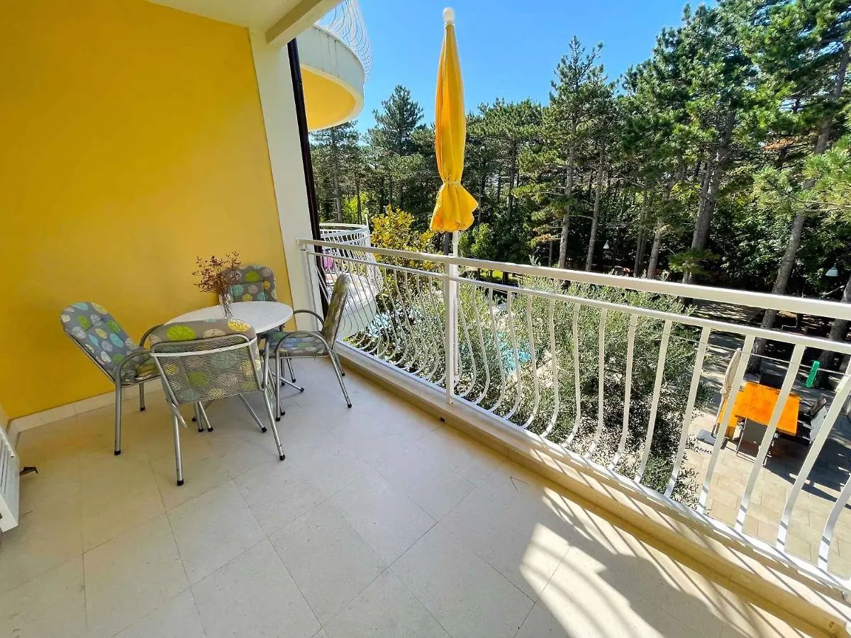 Apartments In Jadranovo 42067 Kroatië