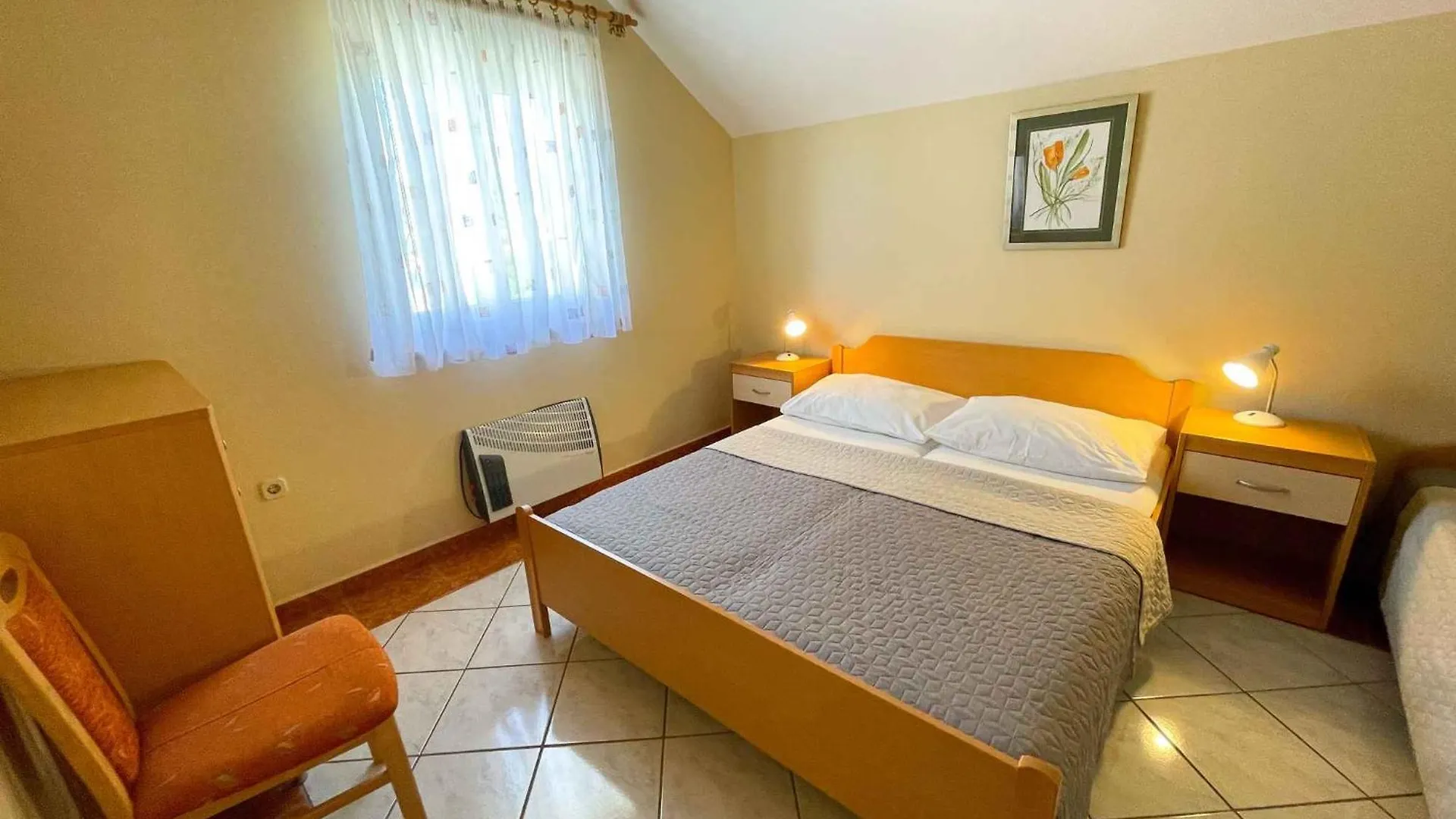 Apartments In Jadranovo 42067 Croatia