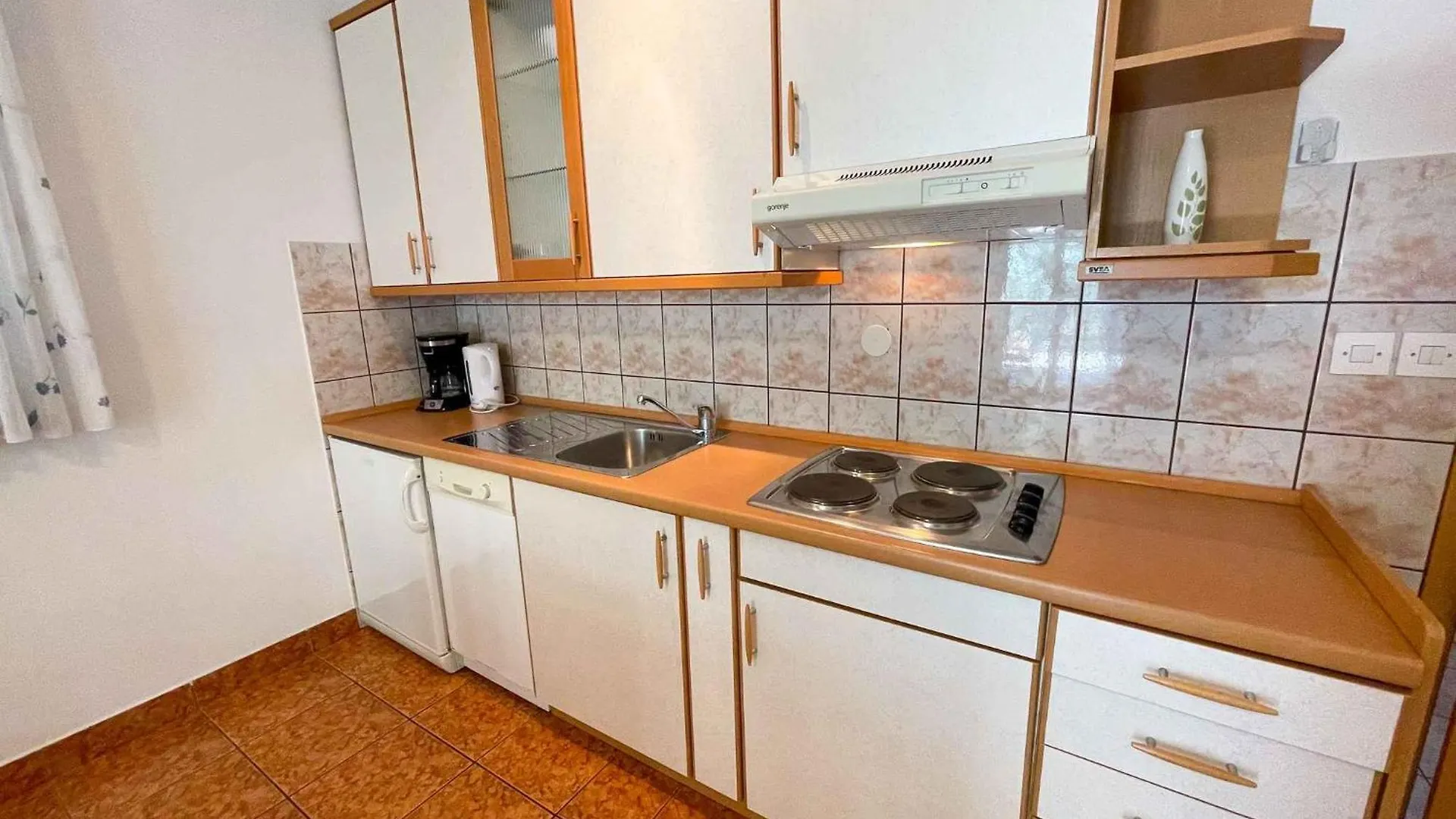 Apartments In Jadranovo 42067